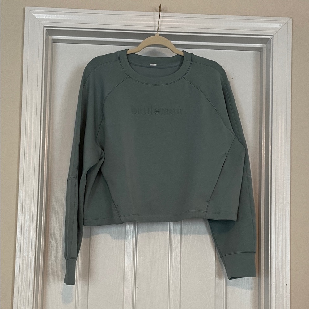 Lululemon NEVER WORN Logo Sage Green Scuba Sweatshirt Women’s Size M/L